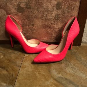 New!! Jessica Simpson heels